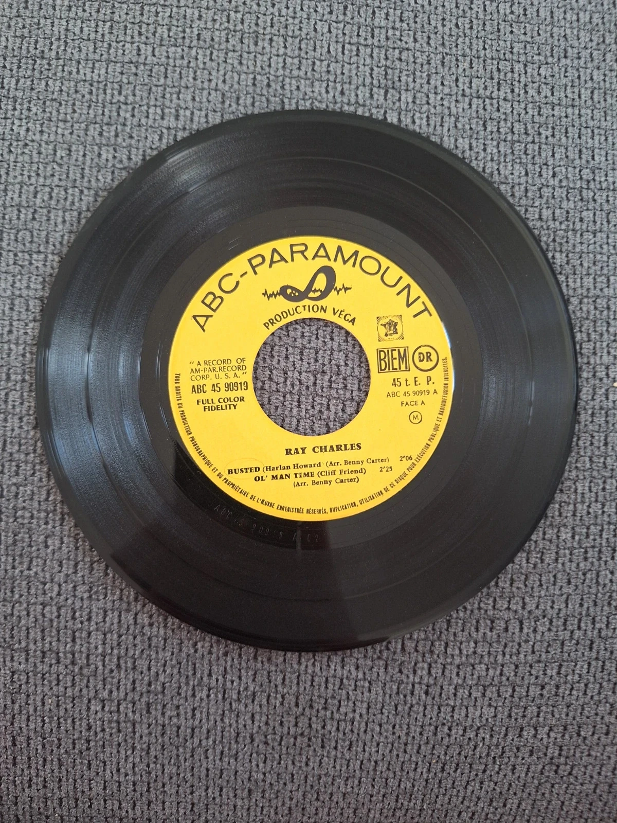 Vinil 45 rotações Ray Charles Busted – photo 4